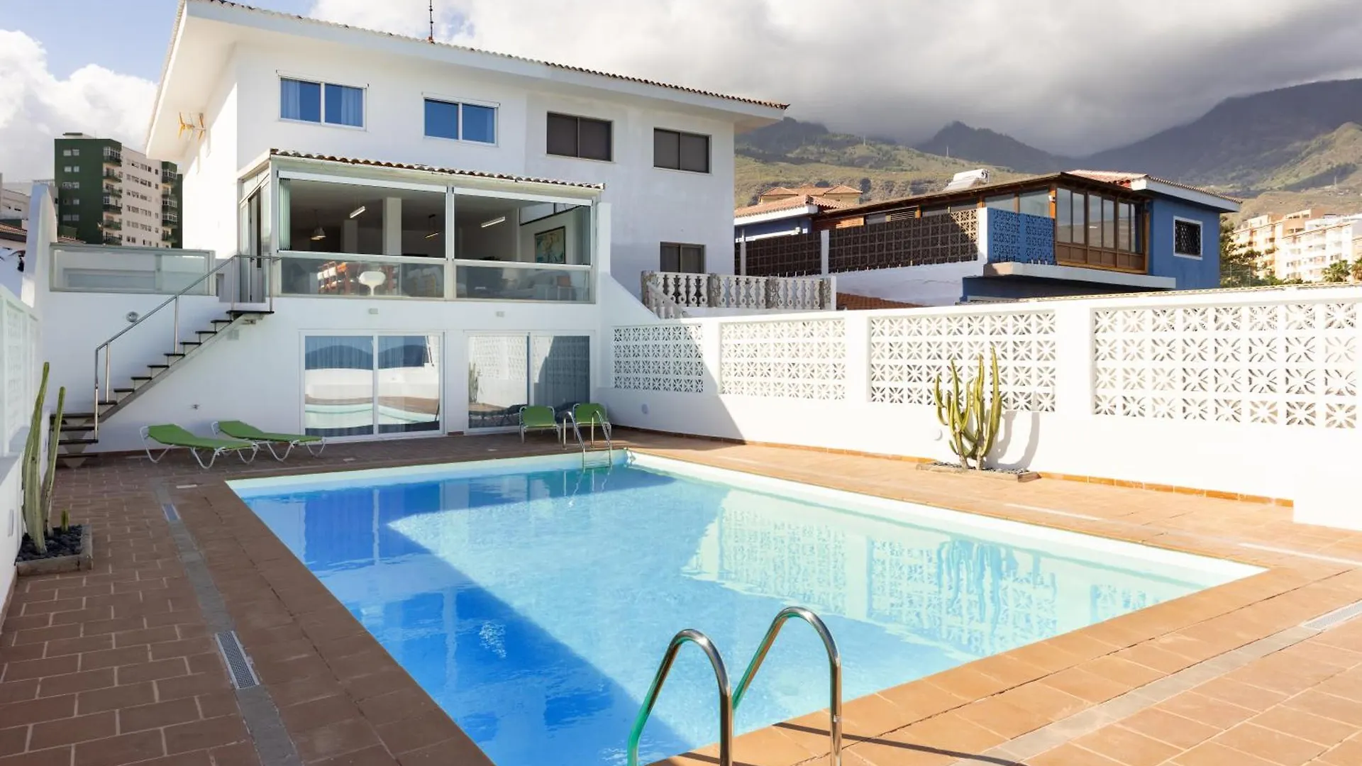 Home2Book Stunning Sea Views House, Private Pool Candelaria